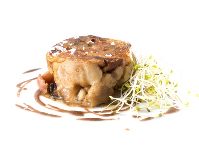 Rulo de Manitas de Cerdo Cocinado